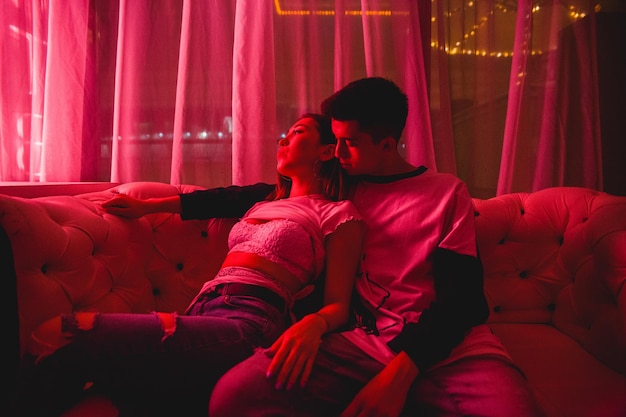 Explorando Fantasias Sexuais: Sado e Fetiche